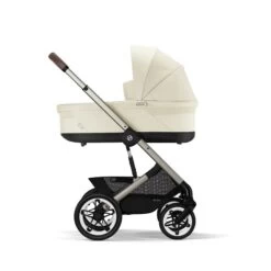 CYBEX Talos S LUX Kinderwagen Bundle Seashell Beige Gestell In Taupe 14 CYBEX Talos S LUX Kinderwagen Bundle Seashell Beige Gestell In Taupe -Cybex Geschäft cyb 22 int y270 talosslux cotslux tpe sebe screen hd